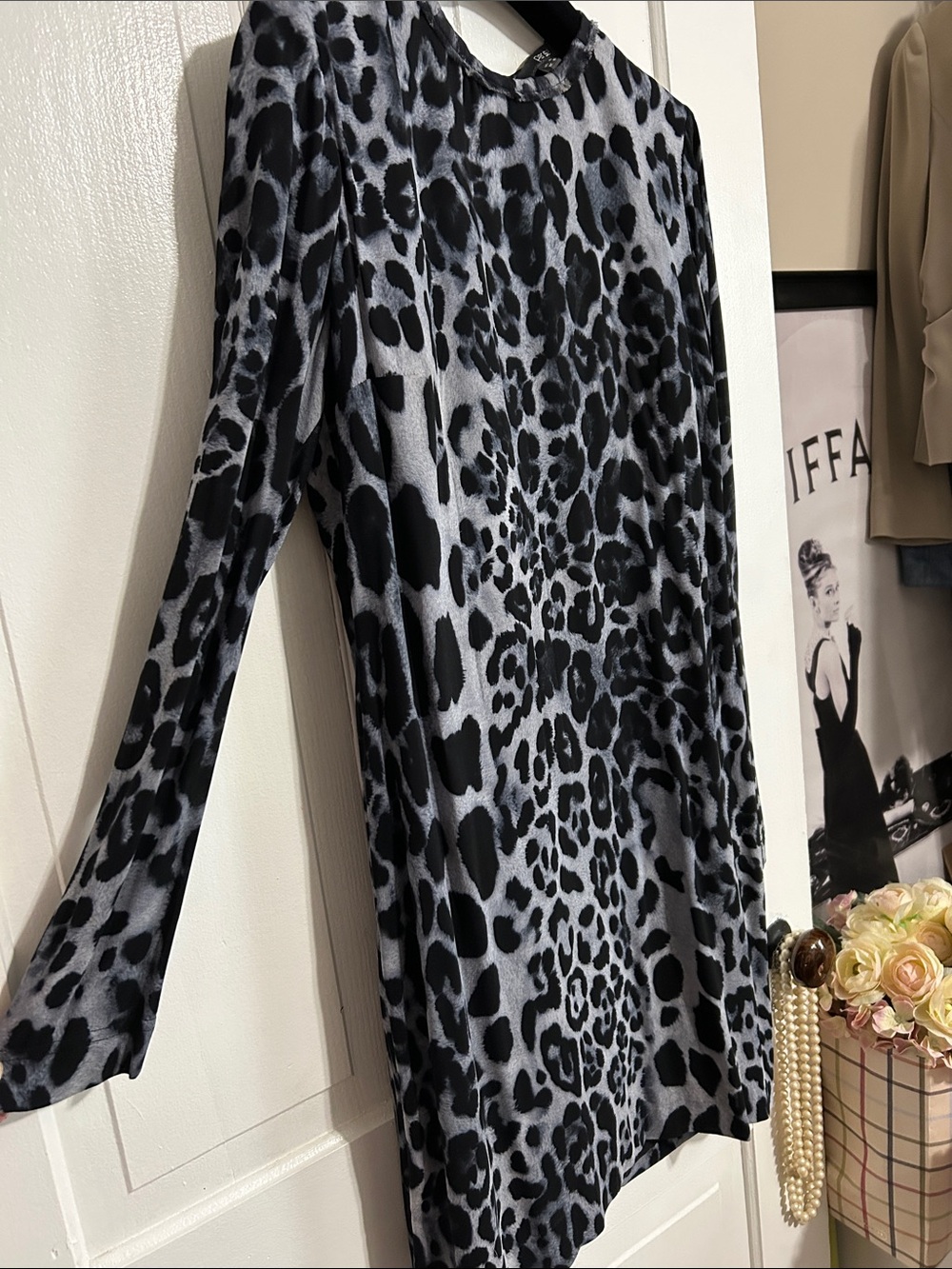 PER SE by CARLISLE • GORGEOUS Silk Gray Blue & Black Leopard Long Sleeve Dress - Picture 7 of 16